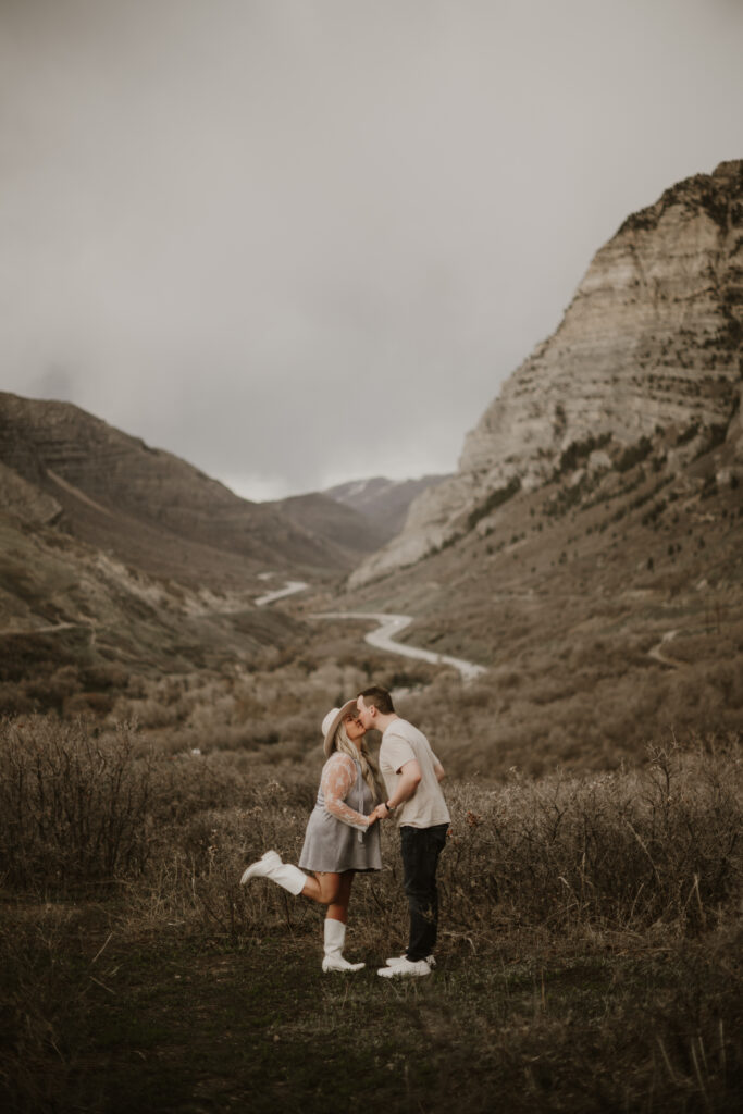 Engagement session in Provo Canyon Utah