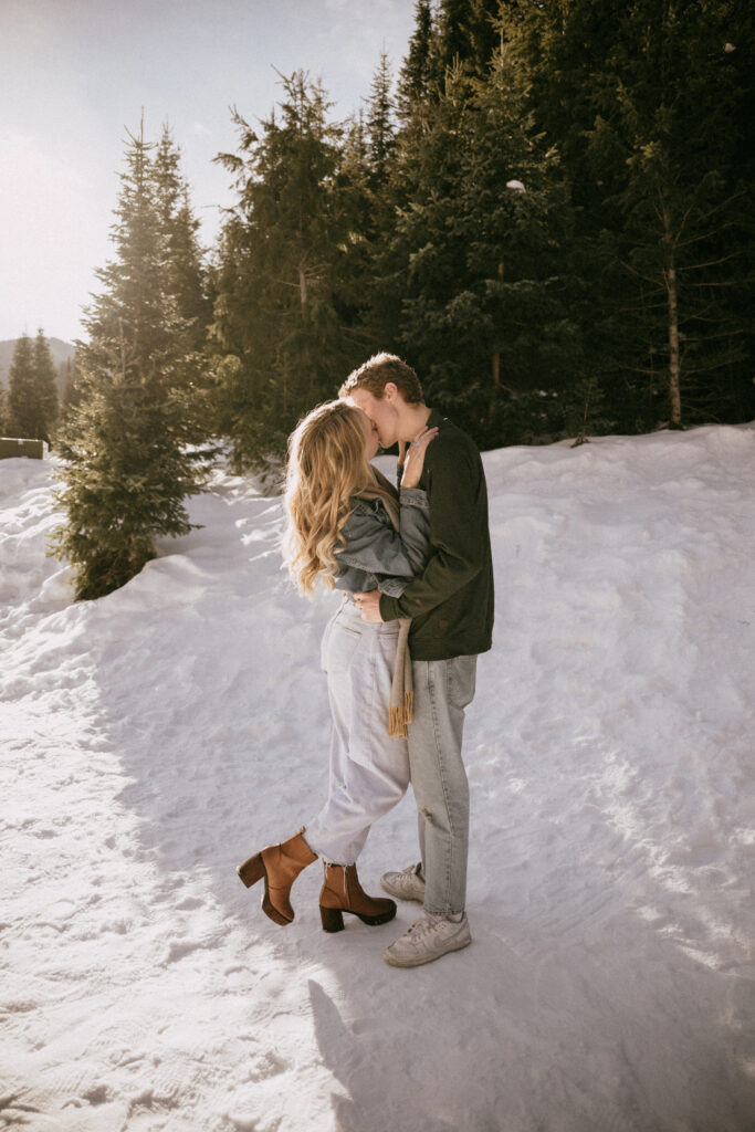 Winter engagement photos