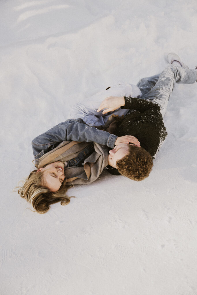 winter engagement photos