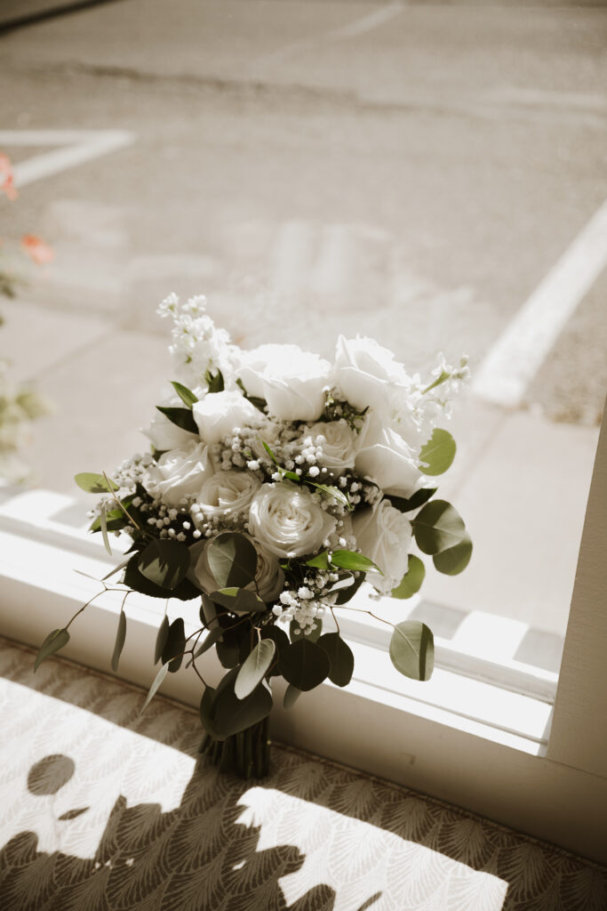 white wedding bouquet