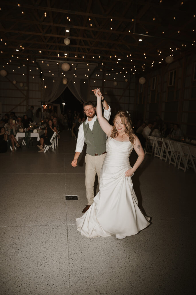 Barn wedding inspo
