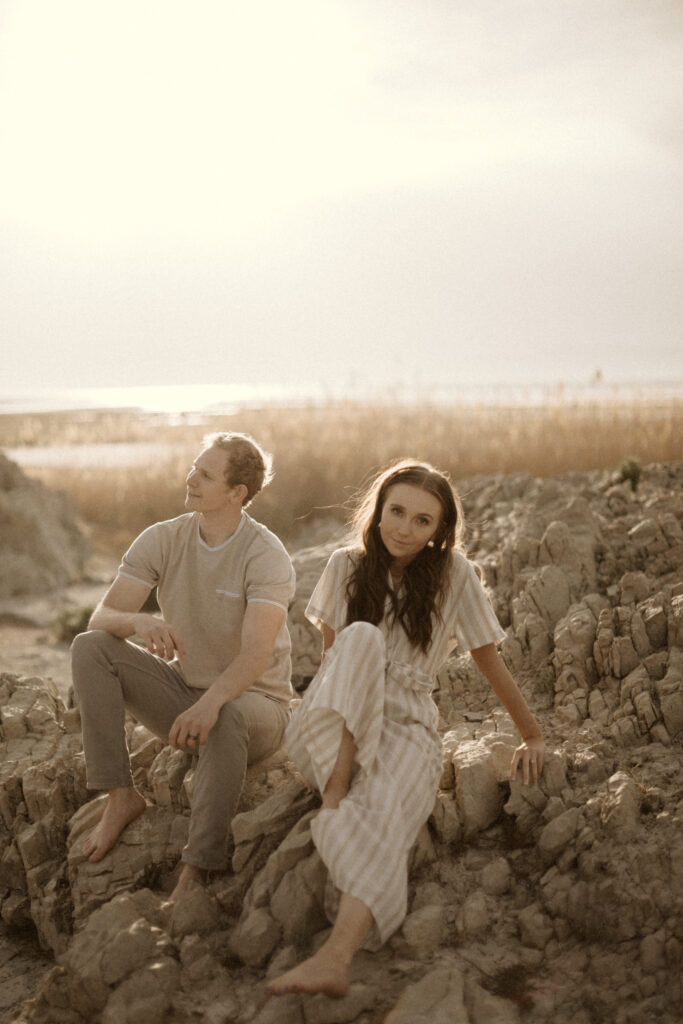 Engagement photos at the Great Saltair in Utah. 