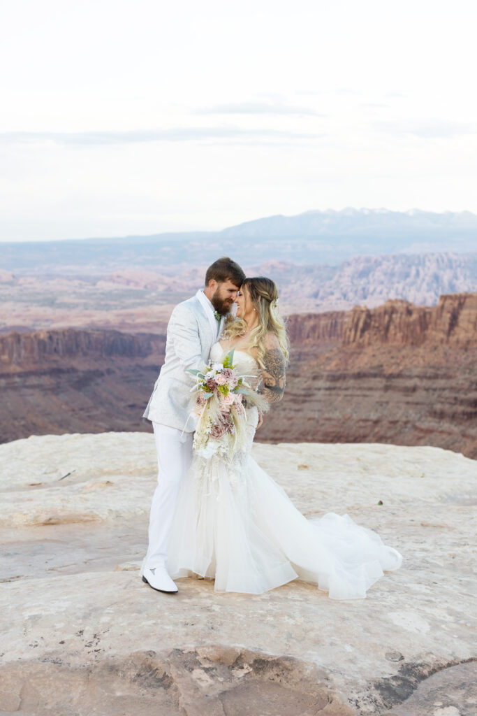 How to elope at Dead horse point state park