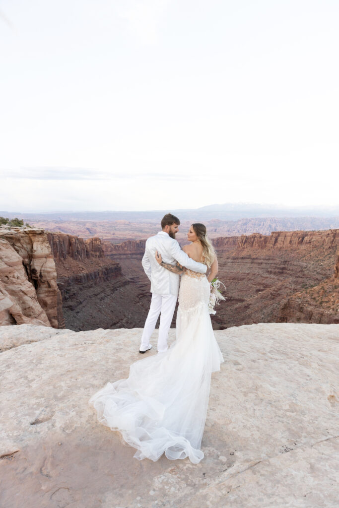How to elope at Dead horse point state park