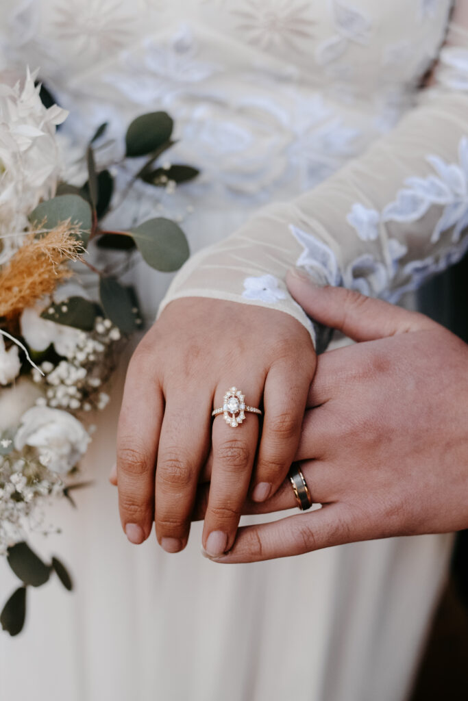 Elopement dress and ring ideas.
