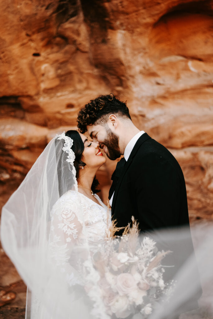 Red Rock Elopement Locations in Utah
