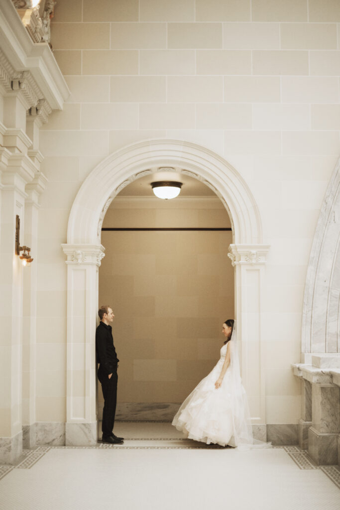 Utah State Captiol wedding photographer