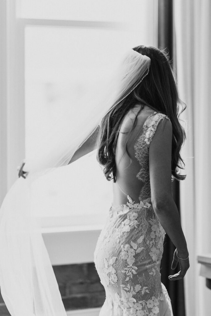 A Utah State Capitol building wedding day