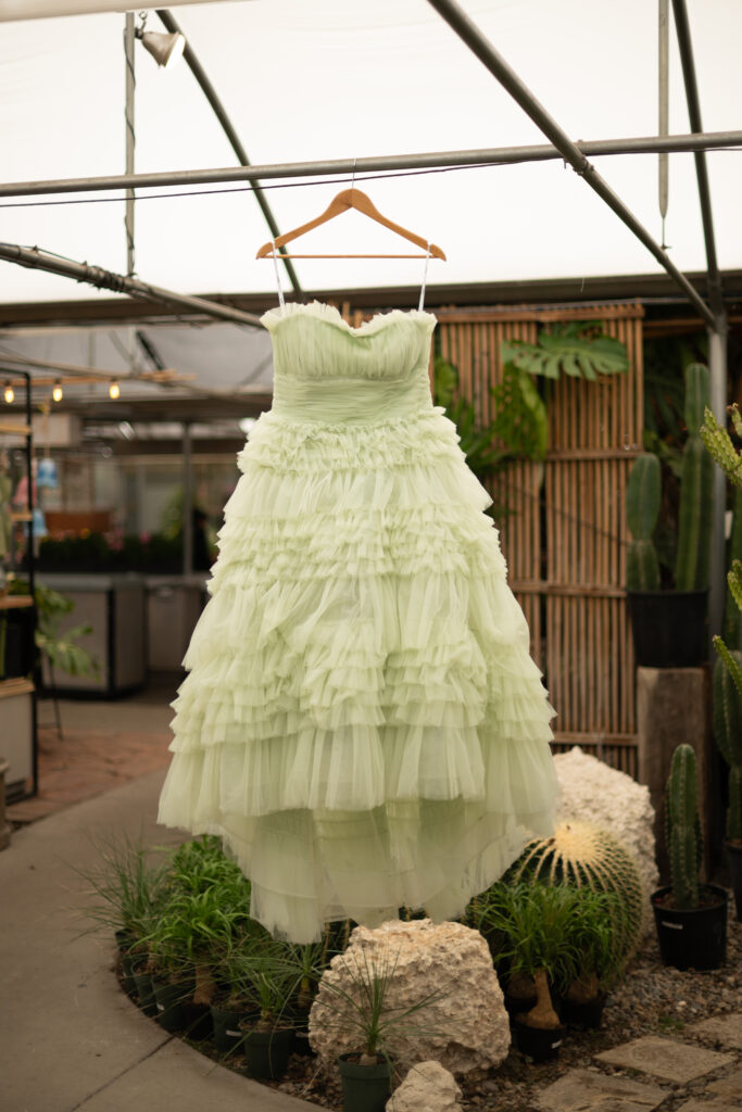 How to get married at Cactus and Tropicals
