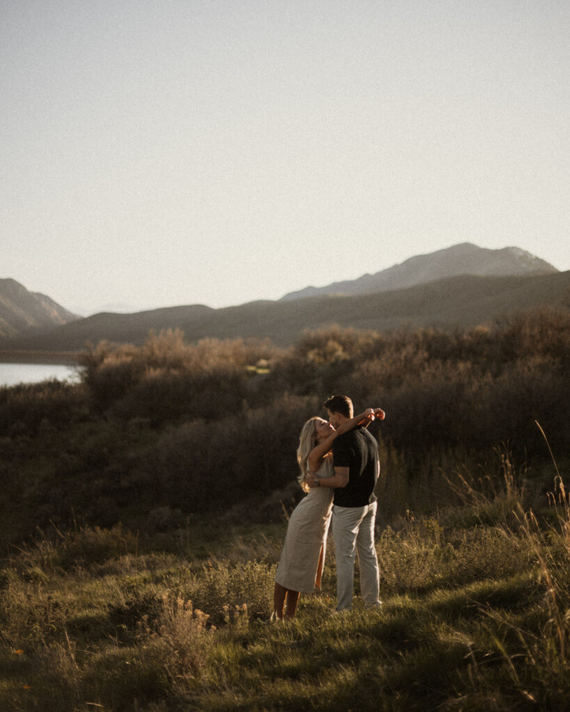 Spring Engagement Photo Ideas