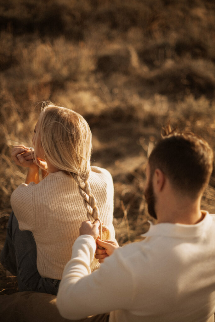 Spring Engagement Photo Ideas