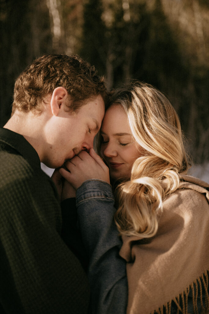 Outdoor Winter Engagement Photo Inspiration