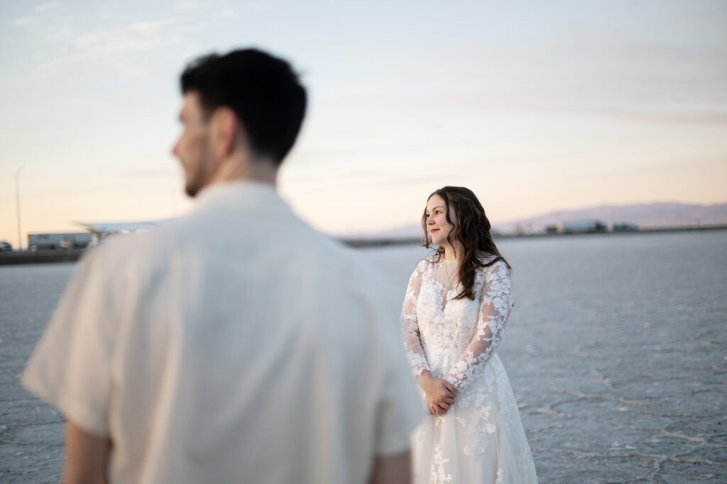 Elegant bridal session with groom on the Bonneville Salt Flats