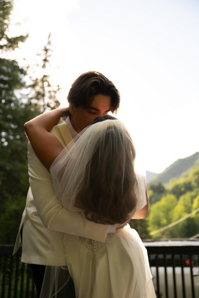 Oregon Wedding Guide