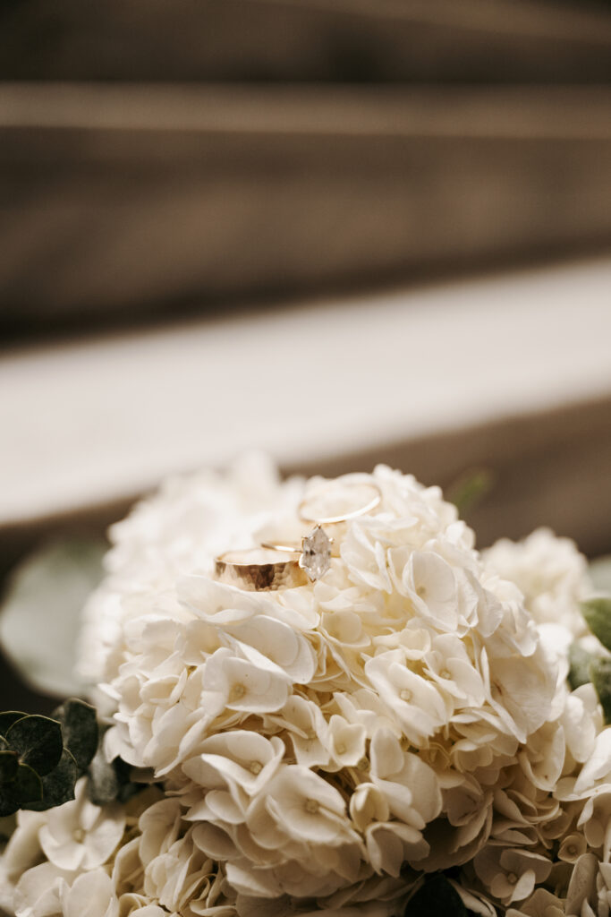 Planning an Aesthetic Courthouse Wedding in Utah