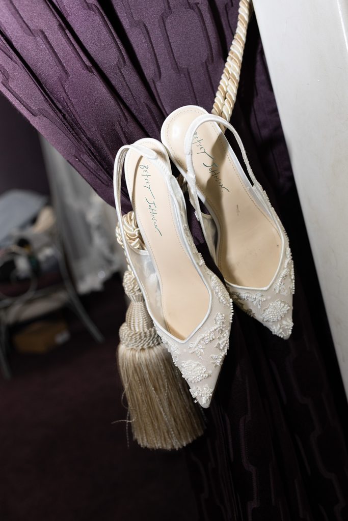 The Grand Falls Event Center wedding Getting ready space